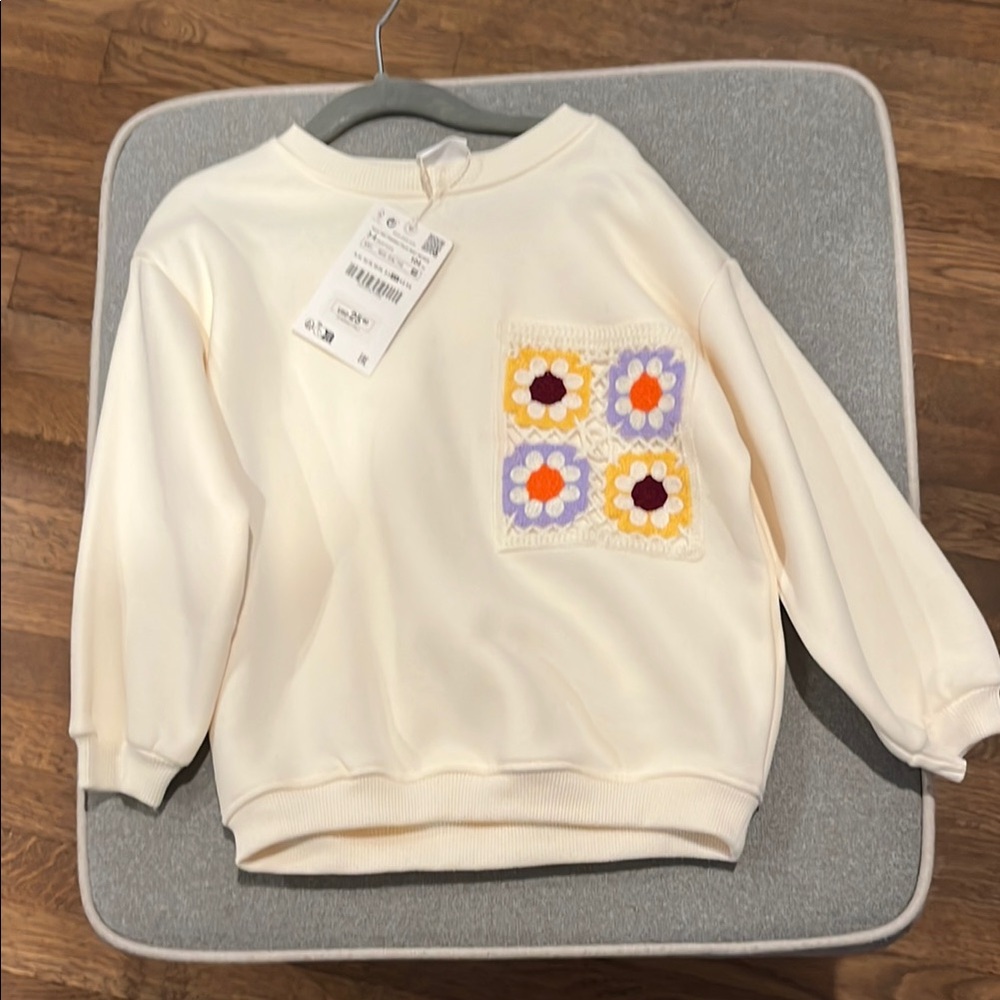 Girls Zara sweatshirt size 3-4